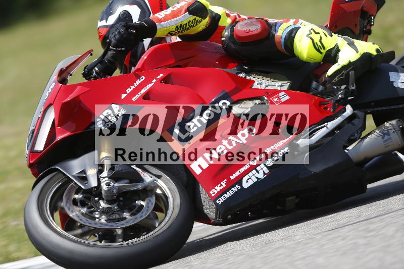 /27 12.06.2025 Ducati Schweiz Trackday Warmup  ADR/gruen-vert/1
